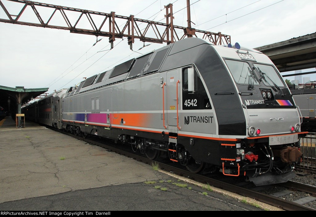 NJT 4542